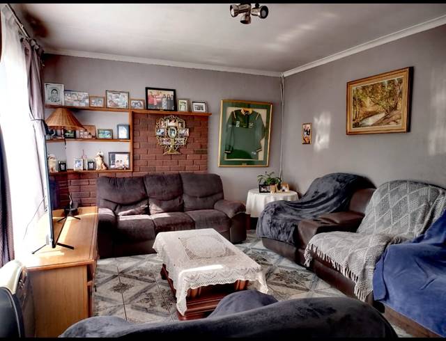 3 BEDROOM HOUSE FOR SALE IN BRACKENDOWNS